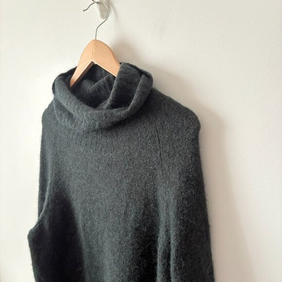 Aritzia Group by Babaton Plutarch Sweater Alpaca Turtleneck Dark Green Small - Picture 4 of 8